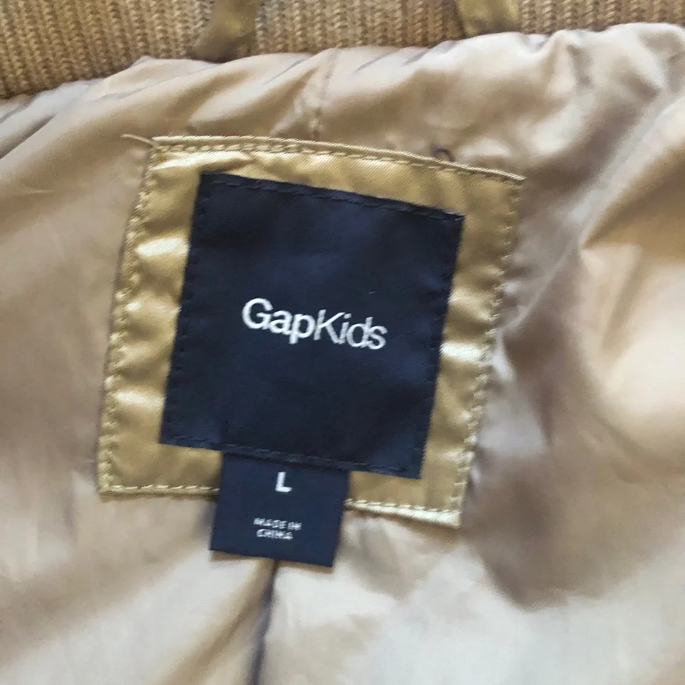 Girls gorgeous & super warm winter jacket! Size L